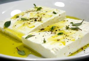 Διανομή φέτας, λαδιού και βρεφικών τροφών από τον Δήμο Φυλής για το Επισιτιστικό Πρόγραμμα ΤΕΒΑ