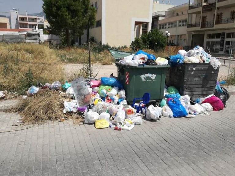 ΔΕΙΤΕ – Σωροί σκουπιδιών στα Άνω Λιόσια