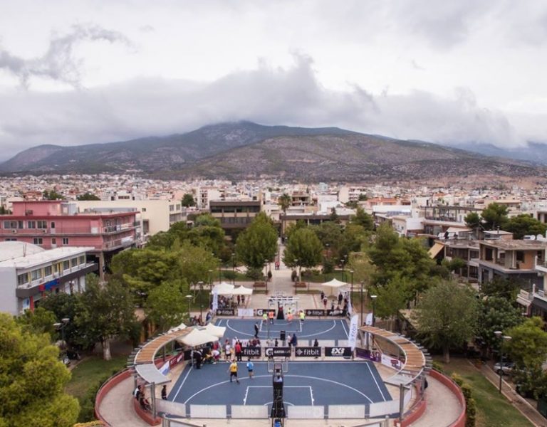 ΔΕΙΤΕ – Εντυπωσιακές φάσεις από το τουρνουά μπάσκετ 3on3 του Δήμου Φυλής
