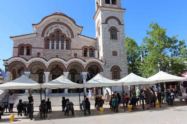Με λαμπρότητα πάρα τα περιοριστικά μέτρα ο εορτασμός των Πολιούχων Αγίων Κωνσταντίνου και Ελένης στα Άνω Λιόσια