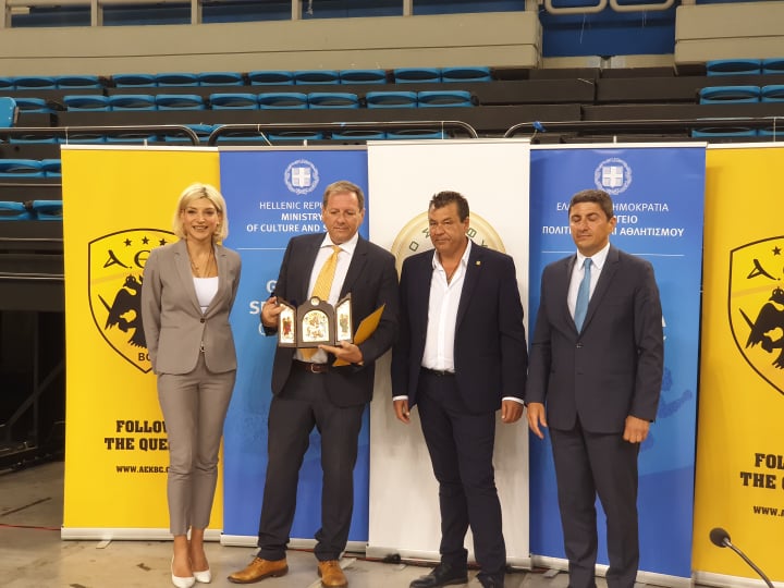 Και επίσημα στο νέο της «σπίτι» στα Άνω Λιόσια η ΑΕΚ!