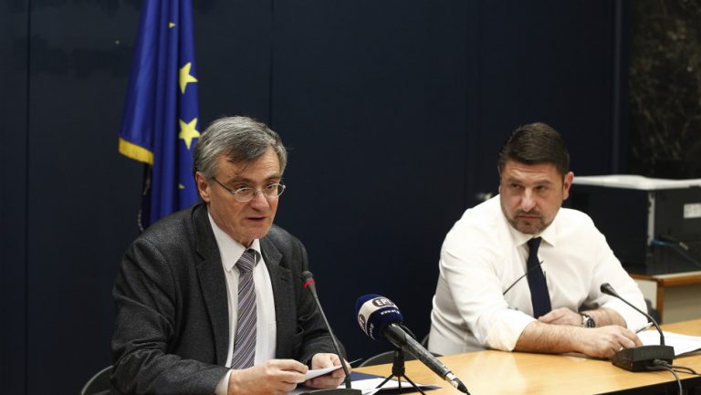 «Καμπανάκι» Χαρδαλιά-Τσιόδρα για κατακόρυφη αύξηση των κρουσμάτων του κορονοϊού στη Δυτική Αττική