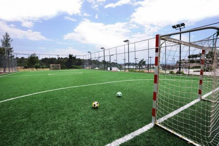 Έπεσαν οι υπογραφές για τη δημιουργία δύο νέων υπερσύγχρονων γηπέδων 5Χ5 στο Δήμο Φυλής