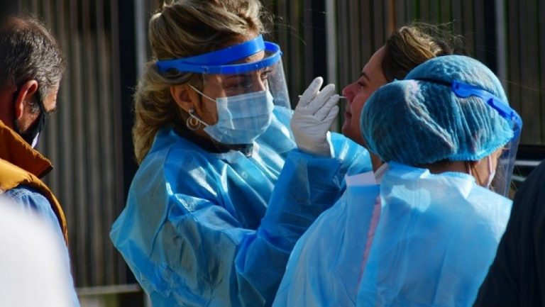 Αντιστέκεται ο κορωνοϊός στη δυτική Αττική – Θετικότητες στο 7%