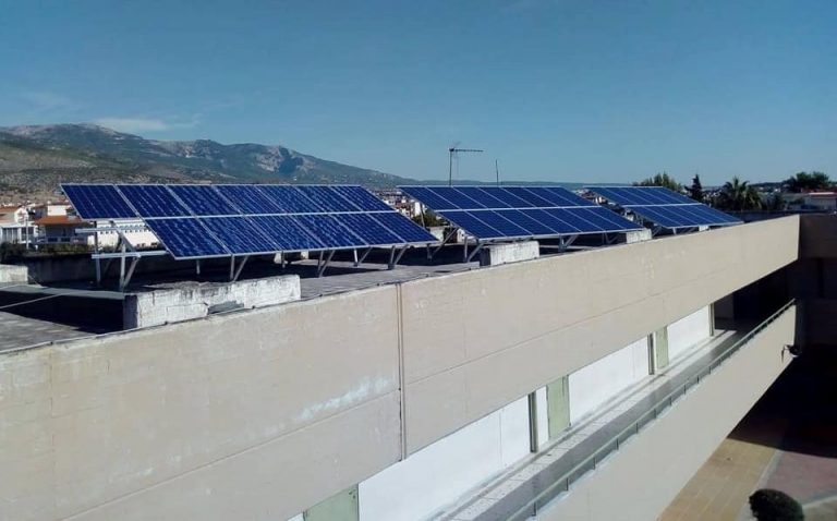 Συνδέθηκαν με το δίκτυο του ΔΕΔΔΗΕ τέσσερα φωτοβολταϊκά συστήματα του Δήμου – Θα παράγουν 15.400 kwh