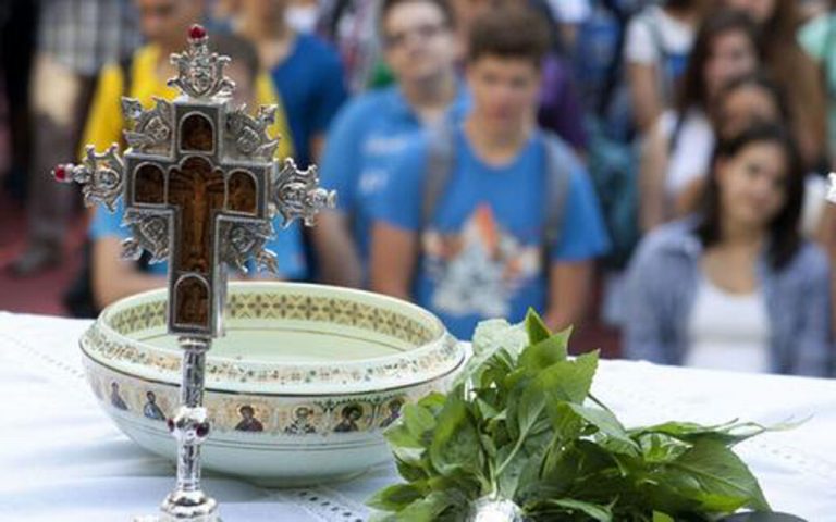 Δείτε – Το πρόγραμμα των αγιασμών στα Δημοτικά, Γυμνάσια και Λύκεια του Δήμου Φυλής