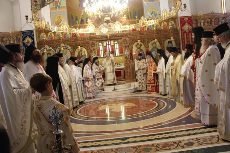 Μεγαλόπρεπος κι ευλαβικός ο εορτασμός της Ιεράς  Μονής Αγίων Κυπριανού και Ιουστίνης Φυλής που φέτος συμπληρώνει 60 χρόνια από την ίδρυση της