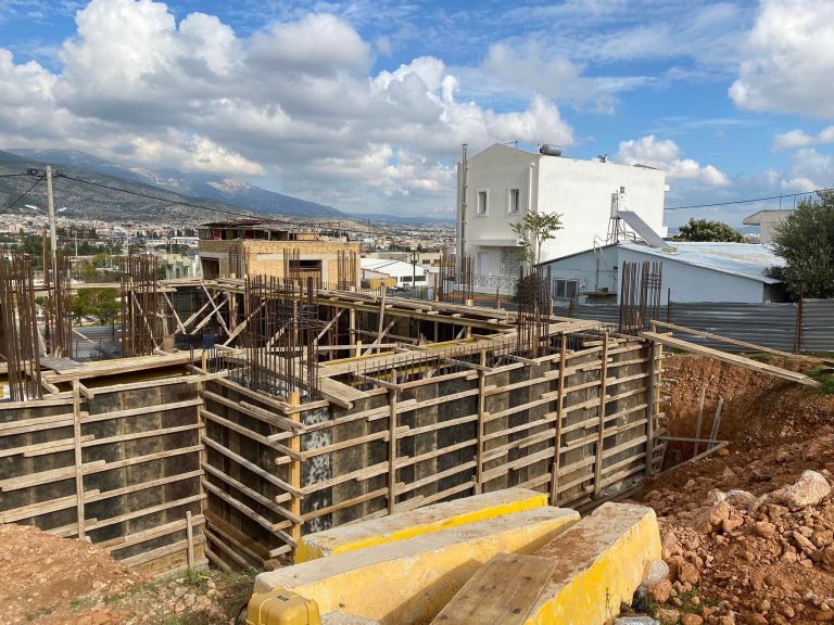 Προχωρούν οι εργασίες ανέγερσης του 8ου Δημοτικού Σχολείου στη συνοικία της Ζωφριάς