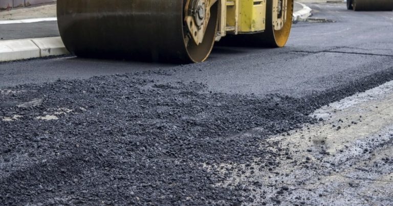 Δήμος Φυλής – Εγκρίθηκε το έργο ασφαλτοστρώσεων οδών έκτασης 152 χλμ.