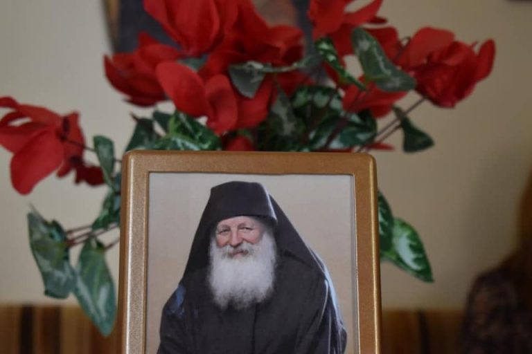 Πλήθος κόσμου στη Μονή Κλειστών στο ετήσιο μνημόσυνο του μοναχού Μακάριου
