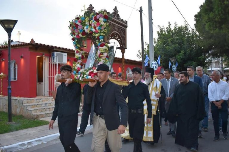 Κοσμοσυρροή και Μεγαλοπρέπεια στον εορτασμό του Αγίου Λουκά του Ιατρού Άνω Λιοσίων