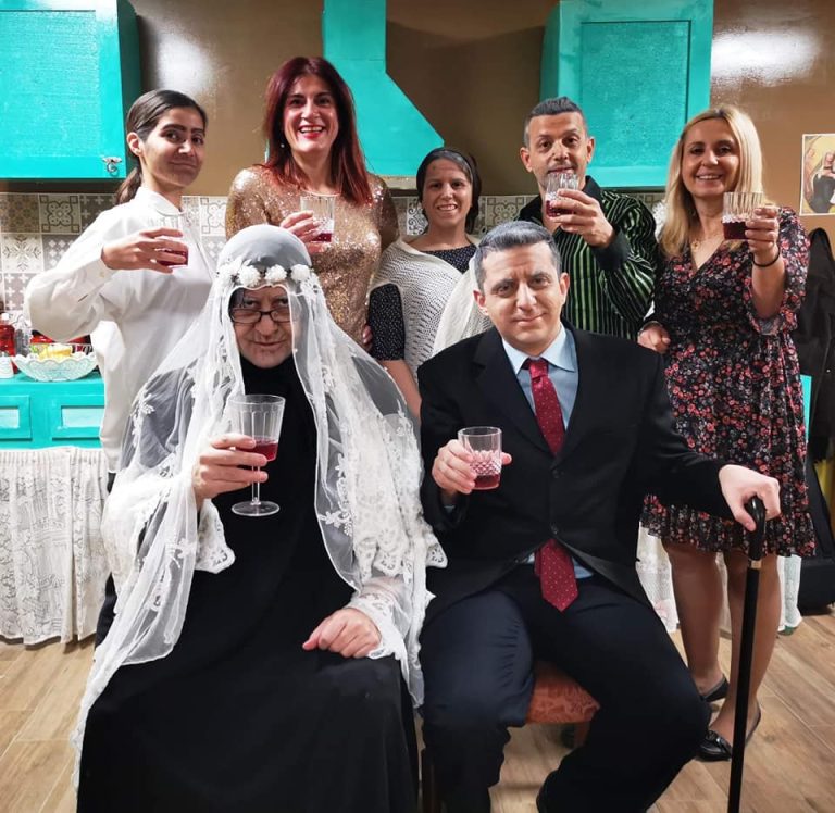 Οι «Υπερφωτισμένοι» την Τετάρτη 14/9 με το «La Nona» στις Αχαρνές