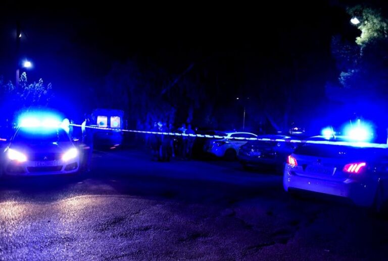 Άνω Λιόσια – “Χαμός” με πυροβολισμούς από Ρομά στη λεωφόρο Φυλής