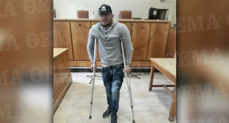 Άνω Λιόσια – Με πατερίτσες κατέθεσε ο 23χρονος που πυροβολήθηκε εν ψυχρώ