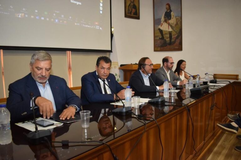 Ο Ευρωβουλευτής του ΣΥΡΙΖΑ Πέτρος Κόκκαλης κεντρικός ομιλητής στην εκδήλωση του Δήμου Φυλής για την μετάβαση σε δίκαιη και ευημερούσα κοινωνία