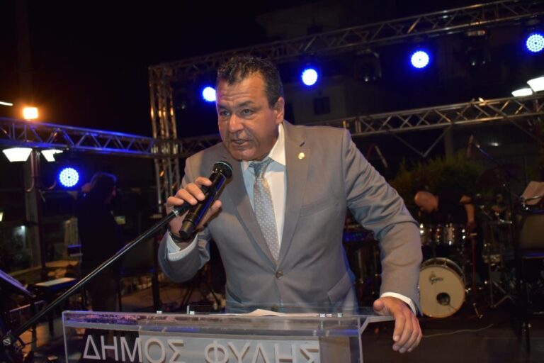 «Κυνηγά» την πρωτιά σε όλη την Αττική ο Χρήστος Παππούς