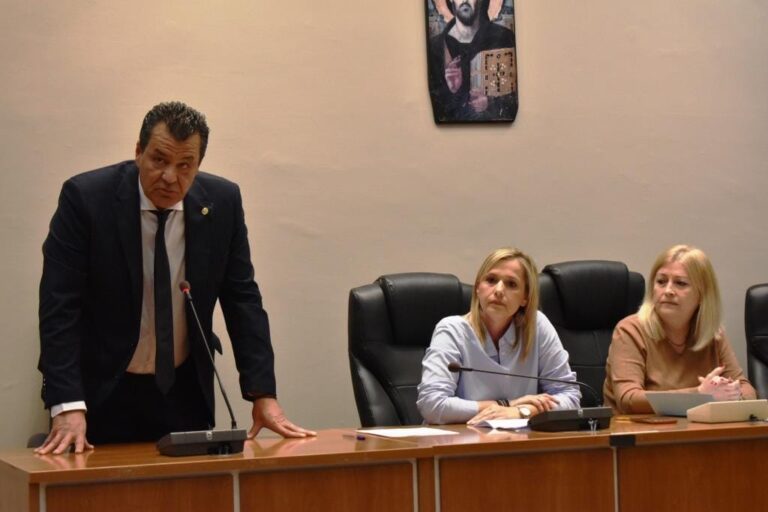 Ομοφωνία για την εκλογή προεδρείου στο Δημοτικό Συμβούλιο και για την εκλογή των μελών της Δημοτικής Επιτροπής