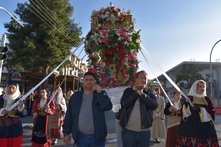 Κατάνυξη και μεγαλοπρέπεια στον εορτασμό της Ευαγγελίστριας Άνω Λιοσίων