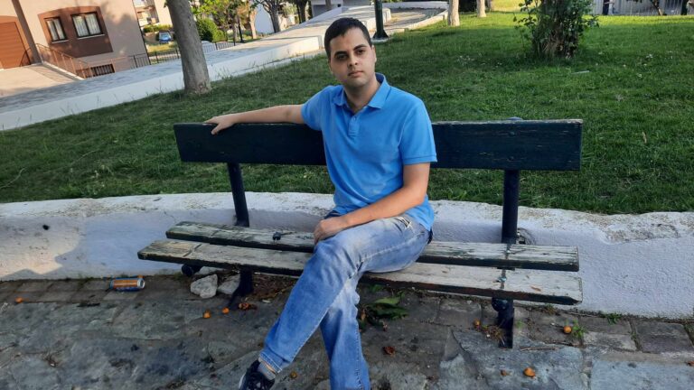 Κώστας Αναστασίου – Συνέντευξη στο cityface.gr: Η ζωή στα Άνω Λιόσια, οι κίνδυνοι της καθημερινότητας και ο κοινωνικός αποκλεισμός