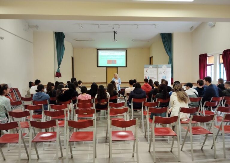 Διαπροσωπικές σχέσεις στην πραγματική και στην ψηφιακή ζωή των εφήβων – Παρουσίαση στο 2ο Λύκειο Άνω Λιοσίων
