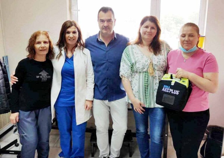 Ο Δήμος Φυλής πρόσφερε στο ΙΚΑ Άνω Λιοσίων ιατρικό και τεχνολογικό εξοπλισμό