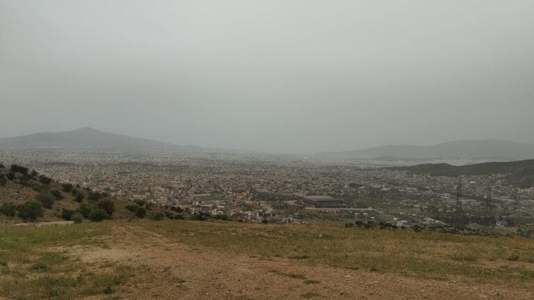 Σταδιακή απομάκρυνση της σκόνης από το βράδυ της Τετάρτης – Πρόγνωση καιρού Άνω Λιοσίων, Φυλής & ν.Αττικής