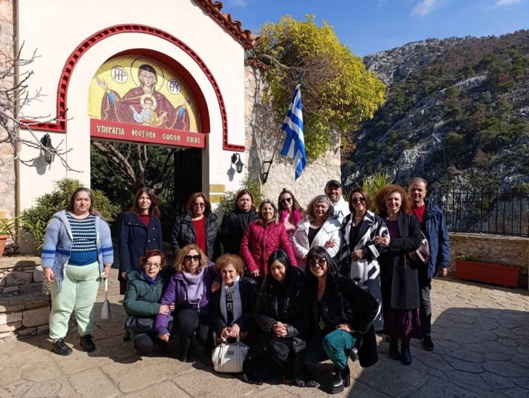 Με επίσκεψη στη Μονή Κλειστών η Βασιλόπιτα του “ΒΟΗΘΕΙΑ ΣΤΟ ΣΠΙΤΙ” του Δήμου Φυλής