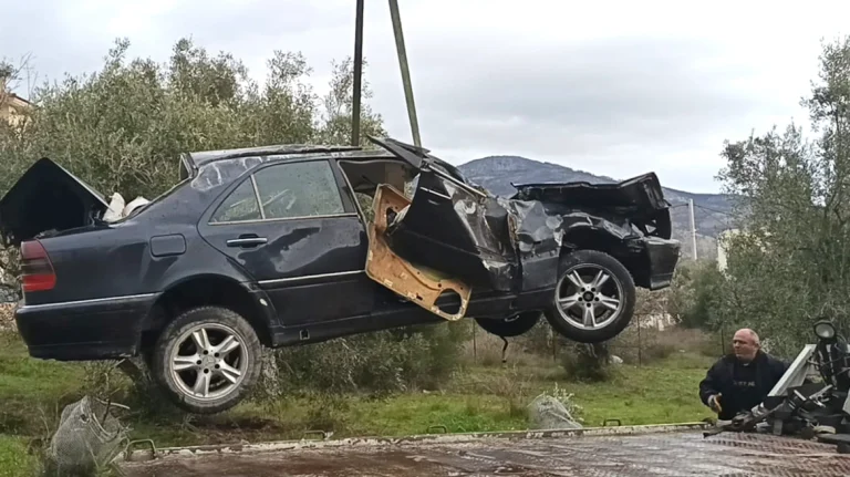 Πώς έγινε το τροχαίο με το νεκρό 15χρονο στη Φυλή – Κάτοικος έσωσε την κοπέλα που έχασε το πόδι της