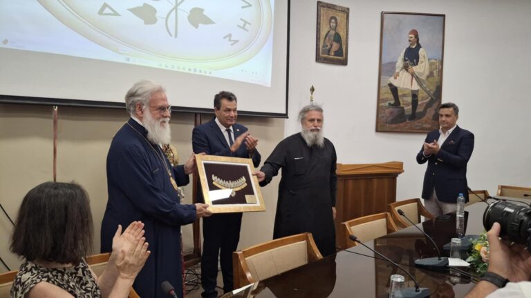 Τελέστηκαν σε κλίμα συγκίνησης τα θυρανοίξια του ανακατασκευασμένου παλαιού Ιερού Ναού Κοιμήσεως Θεοτόκου Φυλής