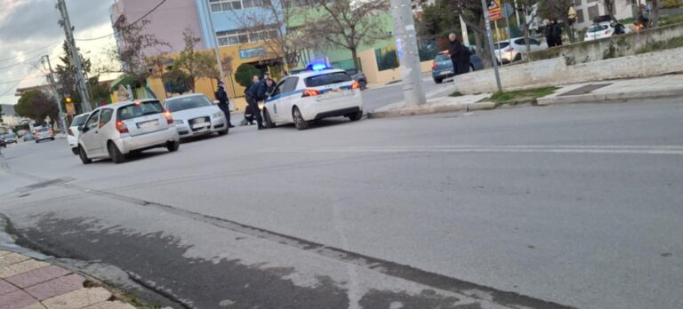 Άνω Λιόσια – Ατύχημα με τραυματία οδηγό μοτοσυκλέτας έξω από το 1ο δημοτικό