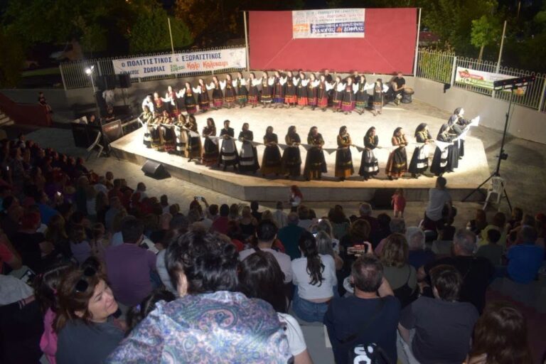 Ικανοποίηση για τις ποιοτικές εκδηλώσεις εξέφρασε ο Δήμαρχος Χρήστος Παππούς στην εκδήλωση του Συλλόγου Ζωφριάς «Χορεύουν τα ονόματα»