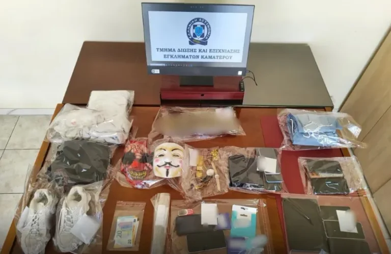Έφοδος της ΕΛ.ΑΣ. στα Άνω Λιόσια – Σπείρα με «μαϊμού» υπαλλήλους ρεύματος και λεία άνω των 250.000 ευρώ (video)